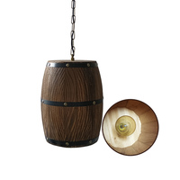 Lampe suspendue ronde artisanale en chêne massif, style antique et vintage, design porte-bouteille de vin rouge classique, décoration de fête