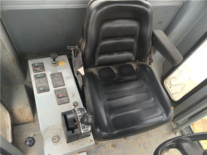 รถเกรดเดอร์มือสอง Caterpillar Cat 140K สภาพดี นำเข้าจากสหรัฐอเมริกา พร้อมเครื่องยนต์และปั๊ม มีสินค้าในสต็อก ขายดี - Product Image 6