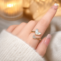 Bague ouverte JinSpark 'Cœur éternel' en coquille et zircon