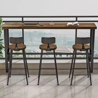 Mobilier commercial moderne avec dessus en bois et pieds en métal Table de bar haute en bois pour la cuisine et le restaurant