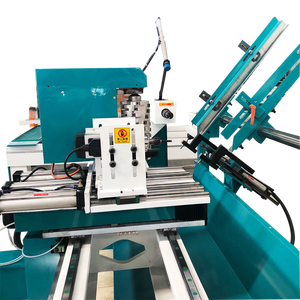 Factory <span class=keywords><strong>Outlet</strong></span> 4 ejes torneado automático tallado fresado cepillado lijado Cnc torno <span class=keywords><strong>de</strong></span> madera máquina para sofá Mesa silla patas - Product Image 1