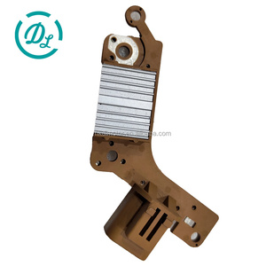 Nouveau régulateur de tension d'alternateur 28V EexcavaStart Modèle DDOD 100 1812600170 A866X26070 1988-1999 pour camion et excavatrice - Product Image 1