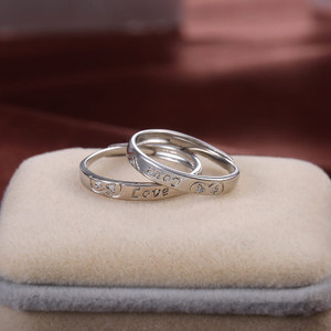 Anello Aperto Minimalista Unisex con Design a Lettera 'Love', Gioiello di Moda per Uso Quotidiano - Product Image 5