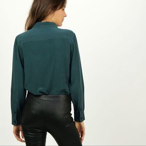 2023 mode soyeux Charmeuse Viscose couleur unie vert <span class=keywords><strong>travail</strong></span> femmes Blouses et chemises - Product Image 4