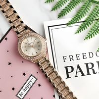 Reloj de Cuarzo para Mujer con Aleación de Diamantes, Correa de Cuero/Cocodrilo, Esfera de 38 mm, Resistente al Agua, Elegancia de Dibujos Animados, Casual