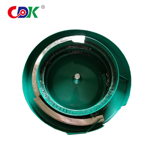 Bán Hot tốc độ cao Tự động trung chuyển kích thước nhỏ rung bát nắp máy với bơm vít nắp chai tự động đóng nắp - Product Image 3