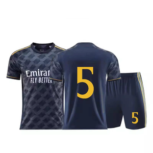 Maillot de football d'été léger et écologique avec impression par transfert thermique, uniforme de football respirant et à séchage rapide, coupe courte - Product Image 4
