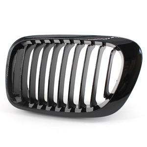Parrilla BMW E46 1999-2002, Repuesto de Parachoques en Negro Brillante, Plástico ABS - Product Image 1