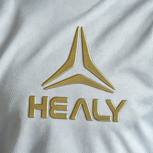 Écusson brodé personnalisé bicolore HEALY, patch de marque durable à coudre pour maillot de football et accessoires de sport - Product Image 3
