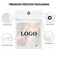 Étiquettes suspendues personnalisées pour vêtements de mode, avec logo sur mesure, givrées et translucides, pour boutiques élégantes et minimalistes