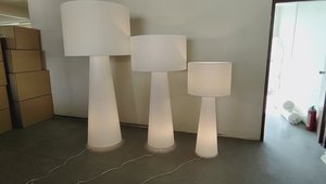 Lámpara de pie de tela de estilo nórdico para sala de estar, dormitorio, luz LED, lámparas Tiffany artísticas remotas para acento decorativo Vertical - Product Image 6