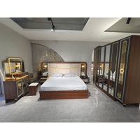 Ensemble de chambre à coucher de luxe complet en gros de Foshan, 5 pièces, suite de lit king size, cadre en bois, mobilier de chambre à coucher moderne turc