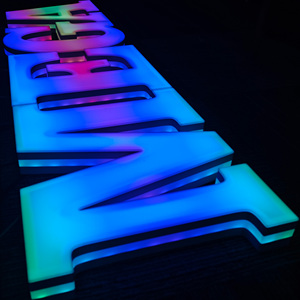 لافتات إعلانية احترافية قابلة للتخصيص بإضاءة LED مع أوضاع ألوان قابلة للبرمجة متنوعة - للوحات الإعلانية - Product Image 1