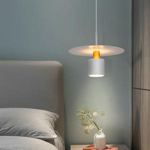 Suspension de bar en métal de style nordique minimaliste moderne danois, tête unique, blanc chaud, chambre à coucher, chevet, base E26 - Product Image 1