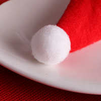 Topi Santa Natal Mini dari Kain Felt Ramah Lingkungan, Model Die-Cut, Warna Merah Putih Klasik, Perlengkapan Pesta Natal, Penutup Botol