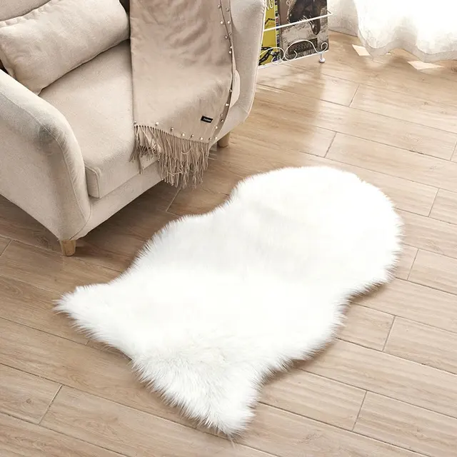 Artificial Plush Luxury Sheepskin Faux Fur Carpet for Home Decor Carpet Rug Polyester Living Room Carpet Adult Modern Sheep