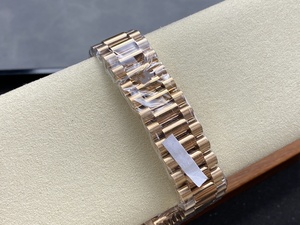 Montre mécanique de plongée de qualité supérieure 40 mm AR Factory Acier 904L Mouvement ETA 3255 228235 Poids 208g Or rose vert - Product Image 6