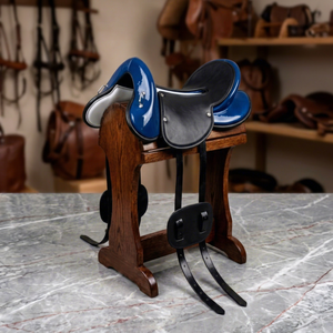 Selle d'entraînement professionnelle légère en cuir pour l'équitation, avec double sangle de ventre, pour l'endurance, usage intérieur, 16 pouces, 5-10 kg - Product Image 1