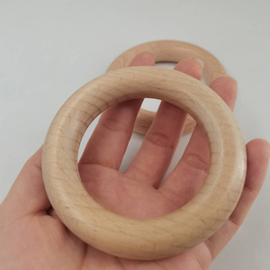 Anillos de macramé de madera de haya Premium de 80mm estilo juguete suave manualidades DIY y mordedores para bebés - Product Image 3