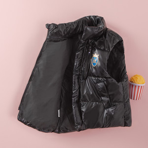 <strong>Black</strong> Glossy Padded Breathable Kids Vest-Turtleneck Collar Zipper Closure Crown Letter M Crest Decor Sleeveless <strong>Gilet</strong> for <strong>Girls</strong> - Product Image 2
