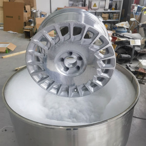 Machine de finition GookiiTech, machine de polissage automatique des jantes, réparation des jantes en alliage, meulage pour jantes en alliage - Product Image 6