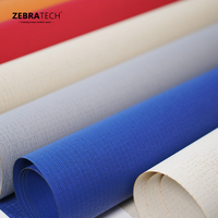 Stores extérieurs électriques minimalistes à rouleaux à forte résistance à la traction, pare-soleil en polyester enduit de PVC résistant au vent, protection solaire pour fenêtres, hôtels