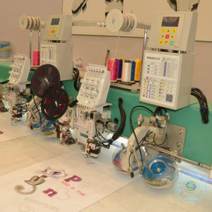 เครื่องทำกระจกพลอยเทียมประสิทธิภาพสูงหินอัตโนมัติแบบร้อนสีแบบอัตโนมัติ - Product Image 6