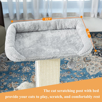 Mainan hewan peliharaan ukuran besar 32 ", tiang garuk kucing Sisal dengan tempat tidur untuk furnitur garuk kucing dalam ruangan dengan pegangan mewah