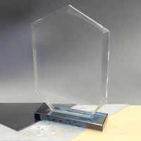 Charmant petit trophée en cristal médaille délicieuse pour les jeunes esprits impression UV motivant les petits aspirants concours pour enfants