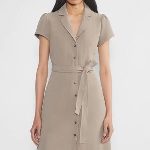 Robe longue décontractée professionnelle pour femme, couleur kaki, col en V, avec boutons décoratifs, personnalisable en usine - Product Image 4