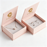 Boîte cadeau tiroir personnalisée avec logo, en carton rigide recyclable et pelliculage mat, pour sweats à capuche, t-shirts et vêtements