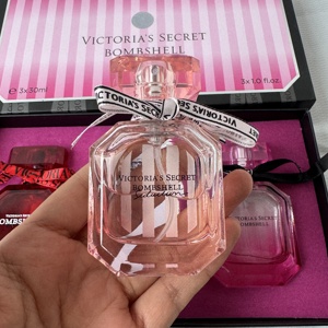 Set Regalo di Profumi Originali Victoria Secret per Donne, 3 Flaconi da 30ml, Fragranza a Lunga Durata, Vendita all'Ingrosso - Product Image 3