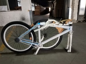 พรีเมียม 26 นิ้ว |   จักรยาน BMX รุ่น Street Stunt With Pegs ความแข็งแรงสูง แบบ Single Speed Wheelie Dirt GH-FR008 ขนาด 26 นิ้ว GH-FR008 GH- - Product Image 3