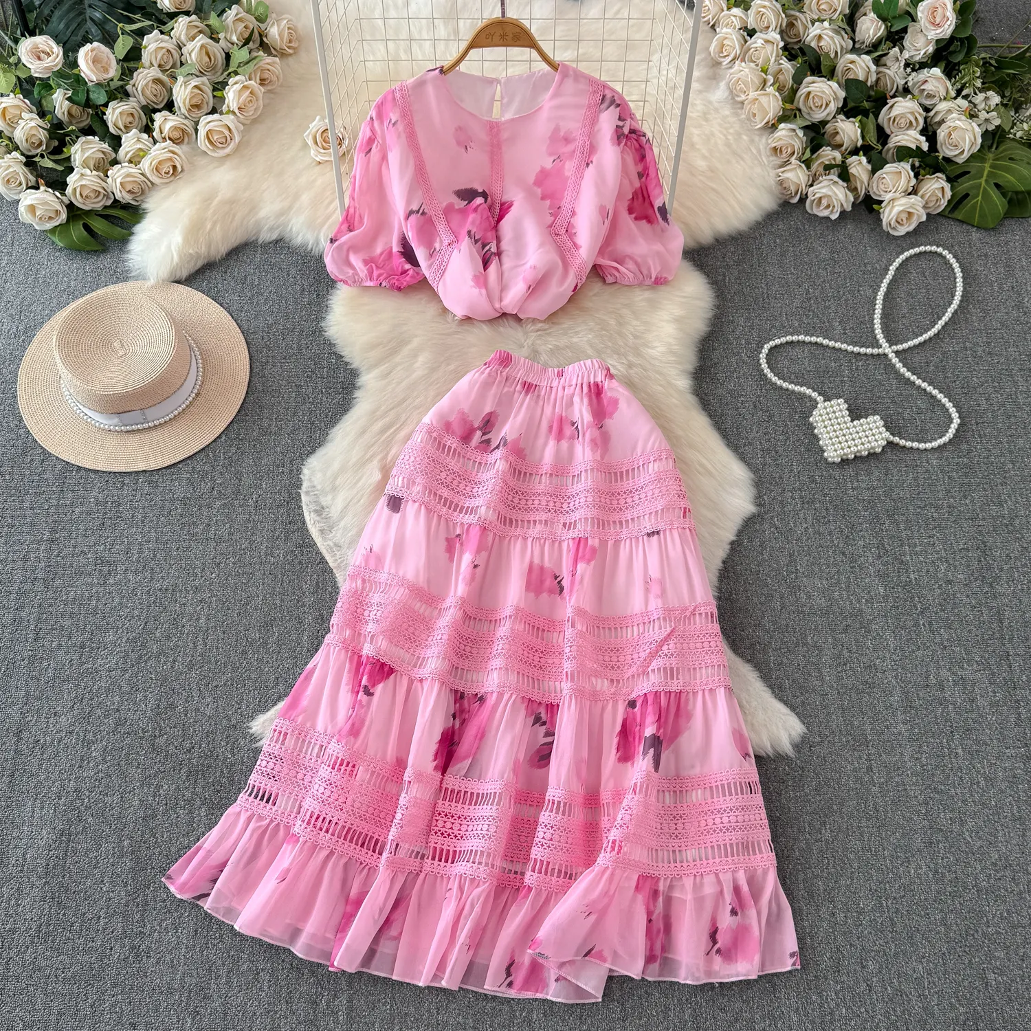 LE4250 Ladies High-Grade Embroidery Set Printed Short Sleeve Top + Gentle Wind High Waist A-Line Skirt Long Skirt Lady Suit