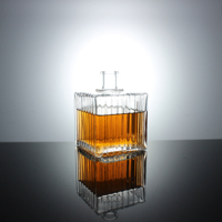 Bouteille en verre de qualité export 700 ml pour Tequila, Vodka, Brandy, Whisky, Gin, Rhum, Boissons, Eau Minérale, Eau Pétillante avec Bouchon Synthétique