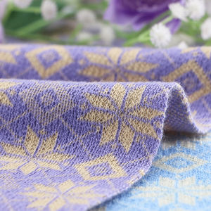 Hilo de Poliéster 100% de Alta Calidad, Imitación Algodón, 32S/2, en Varios Colores, para Ropa Masculina Italiana, Rentable, Mejor Precio, China - Product Image 4