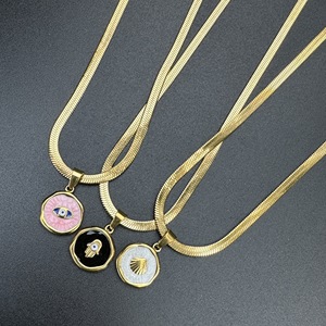 <span class=keywords><strong>Collana</strong></span> pendente alla moda in acciaio inossidabile Hamsa <span class=keywords><strong>mano</strong></span> <span class=keywords><strong>di</strong></span> <span class=keywords><strong>Fatima</strong></span> protezione malocchio gioielli alla moda placcati in oro - Product Image 4