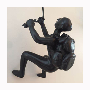 Hiện đại trang trí nội thất đúc đồng Bronze 3D người đàn ông leo tường nghệ thuật điêu khắc bán buôn - Product Image 6