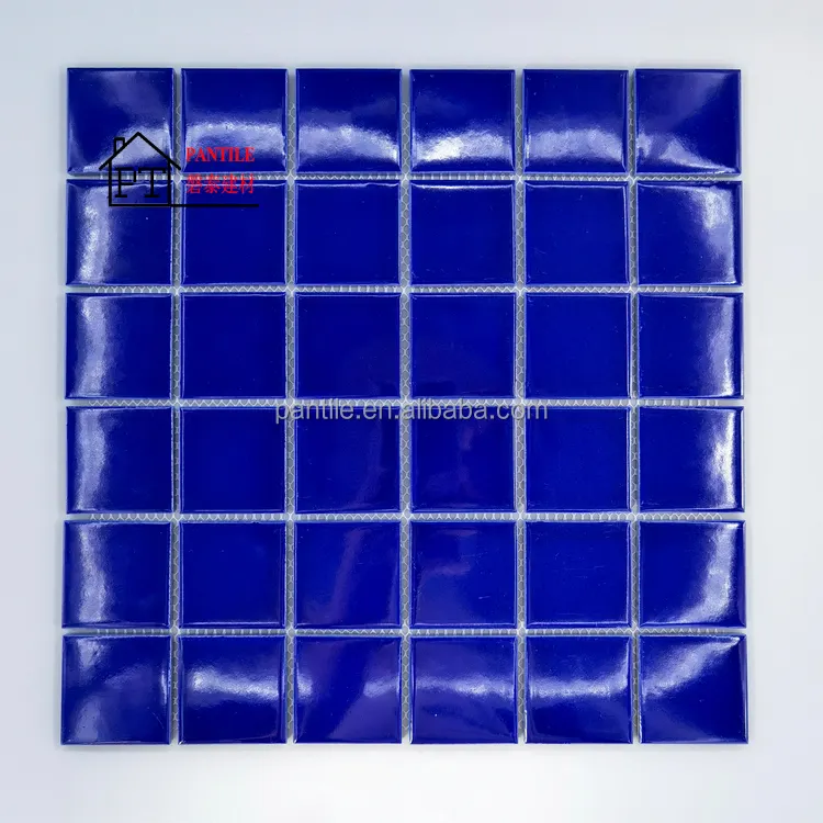 Línea de producción de azulejos de mosaico de cerámica de tendencia caliente Color de azulejo de mosaico para baño Azulejo de mosaico irregular único