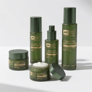 MERRYNEWON Botellas de Vidrio Cosméticas con Forma de Cilindro, Tapa con Bomba, Estampado Dorado, Envases Premium para el Cuidado de la Piel - Product Image 3