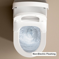 Toilette intelligente sans alimentation électrique avec drainage en S, design à poser au sol, réservoir dissimulé pour une utilisation quotidienne fiable
