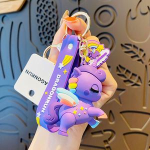 Llavero de PVC 3D Suave con Diseño de Animalitos de Dibujos Animados para Mujer, Bonito Llavero Kawaii para Cartera, Accesorios, Llavero de Unicornio de Plástico - Product Image 4
