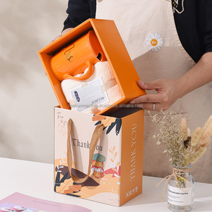 Regalos de boda de San Valentín para invitados, juego de regalo de cumpleaños, taza de recuerdo, taza, toalla para mujer, juego de caja de regalo para dama de honor - Product Image 4