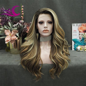 Célébrité burnette couleur mettre en évidence miel blond mélange trois types de couleur fibre résistante à la chaleur synthétique dentelle avant perruque - Product Image 1