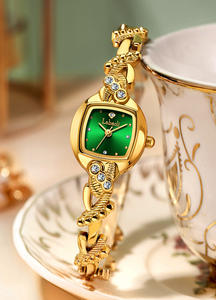 Nouvelle montre-bracelet pour femme avec un style vintage léger et luxueux - Product Image 4