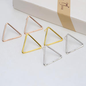 ต่างหูแฟชั่น Wenchi S925 เงินแท้ รูปสามเหลี่ยม 3 เม็ด ประดับมุก 4-4.5 มม. สำหรับทำเครื่องประดับ DIY รุ่น 1088 - Product Image 1