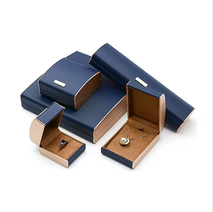 Набор подарочных коробок для ювелирных изделий из высококачественного полиуретана с логотипом на заказ, <span class=keywords><strong>2026</strong></span> год, для ювелирных украшений, дорожный футляр для ювелирных изделий - Product Image 5