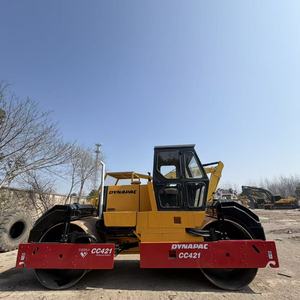 Rodillo compactador Dynapac CC421 original de segunda mano, maquinaria de construcción Dynapac usada con precio bajo en venta. - Product Image 4