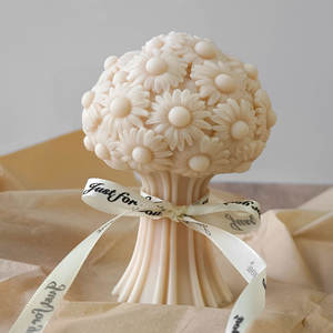 J10-404 Stampi in Silicone per Candele per Aromaterapia a Forma di Bouquet di Tulipani, Stampi a Fiore Fai da Te Fatti a Mano per Ornamenti in Gesso a Goccia - Product Image 6