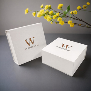 Caja de Papel Rígida de Lujo con Logotipo Personalizado, Caja Magnética con Estampado en Oro Rosa para Cosméticos y Joyería - Product Image 2